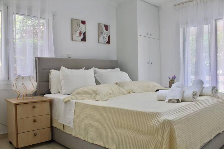 Appartement entier, Bright and Peaceful Apartment near Varkiza beach in Varkiza, Vari