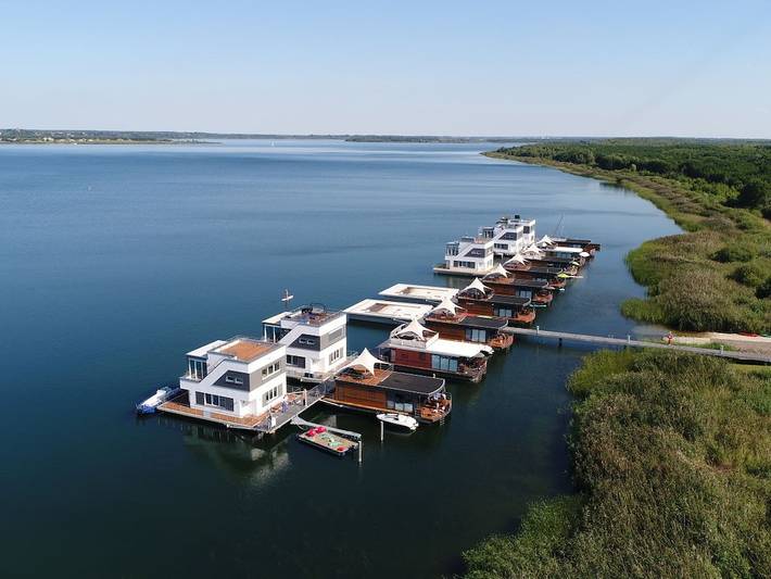 Hausboot mit 1 Schlafzimmer in Bitterfeld, Bitterfeld-Wolfen