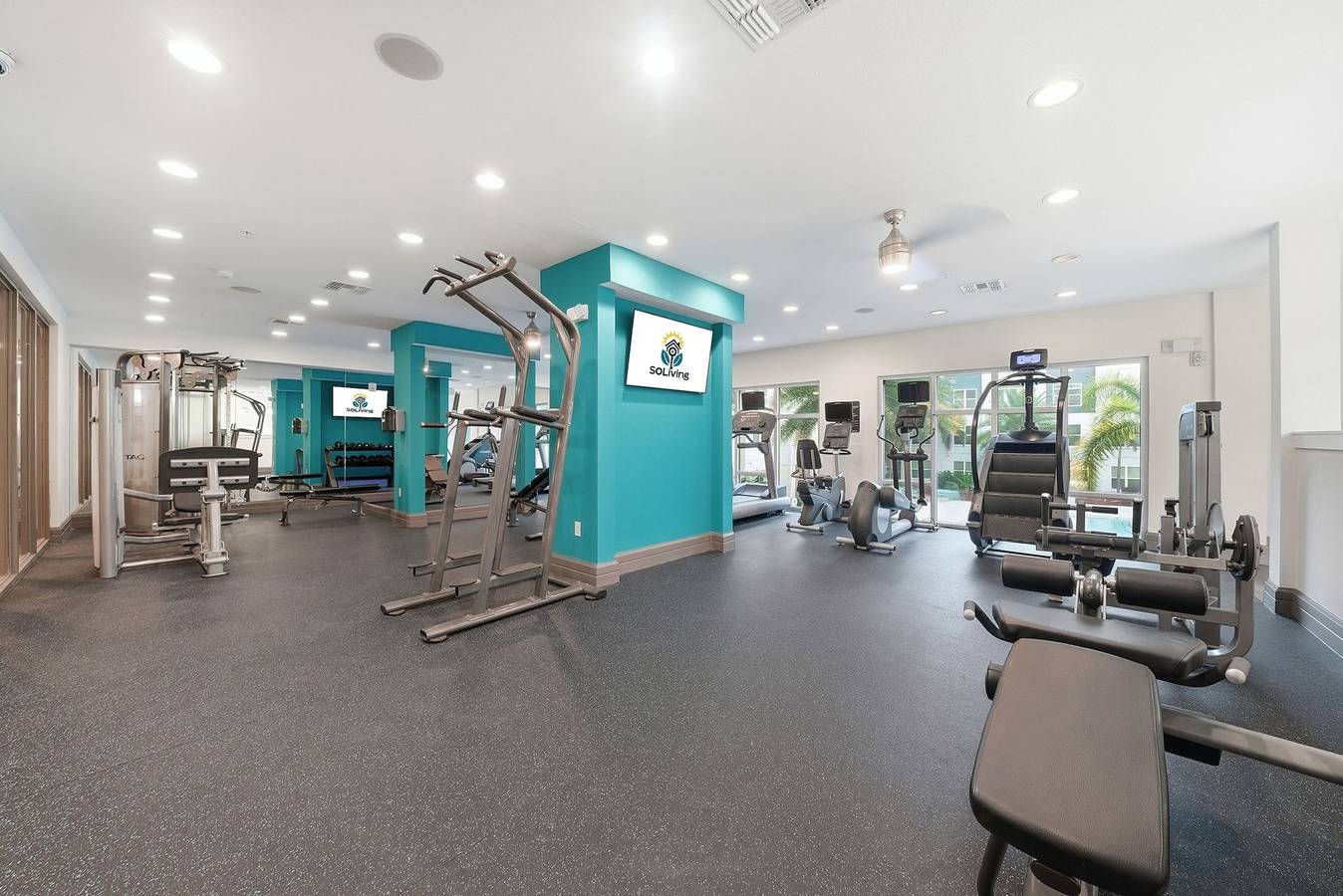 Apartamento entero, Modern 2Br w/ Pool | Pet-Friendly | Unit #17 in South Tampa, Tampa