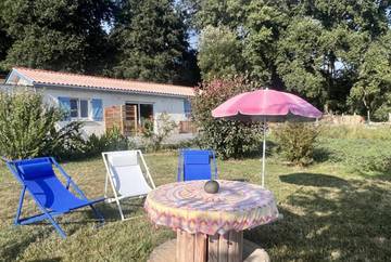 Gîte pour 6 personnes, avec vue et jardin, animaux acceptés à Habas