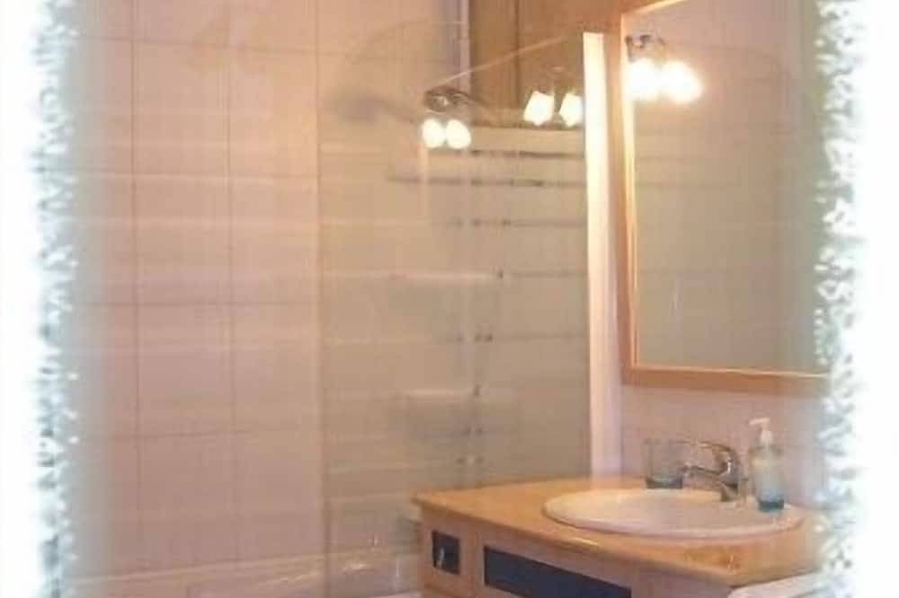 Casa de piedra perigordiana con piscina exclusiva in Mauzac-et-Grand-Castang, Périgord Pourpre