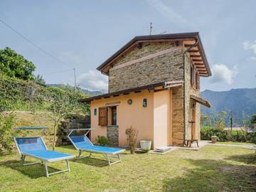 Casa Vacanza per 2 Persone in Montignoso, Parco Regionale delle Alpi Apuane, Foto 1