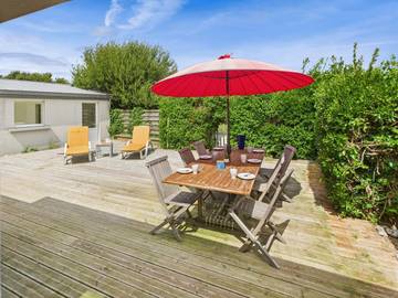 Gîte pour 7 personnes, avec jardin et terrasse dans Plage de la Joie
