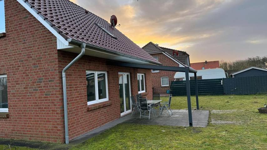 Ferienhaus für 6 Personen, mit Terrasse und Garten sowie Sauna und Ausblick am Thülsfelder Stausee