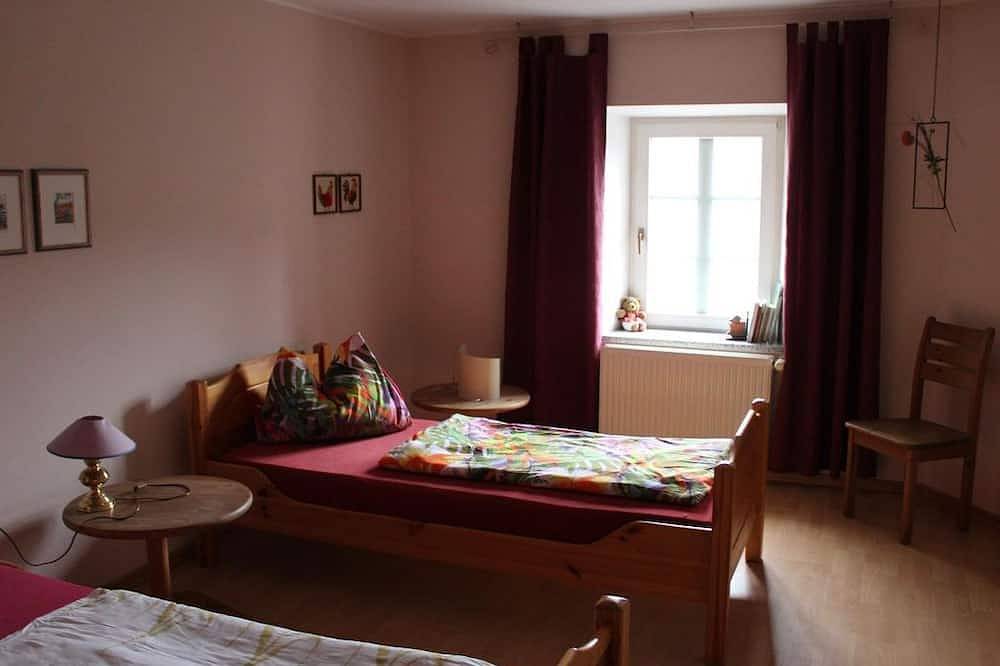 4-Bettwohnung Obergeschoß - Ferienwohnungen Bauernhof Heck in Halsdorf, Eifelkreis Bitburg-Prüm