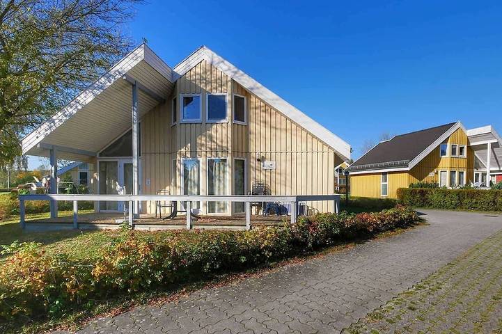 Ferienpark für 6 Personen, mit Sauna und Whirlpool sowie Garten, mit Haustier in Wendisch Rietz
