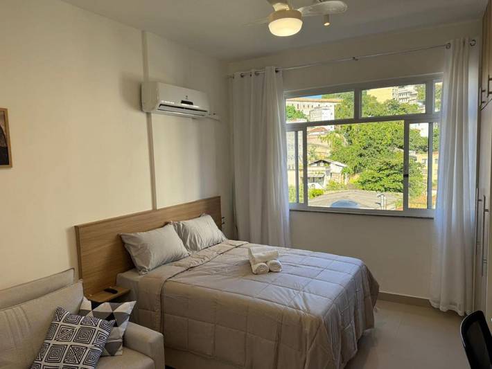 Casas e apartamentos de temporada para 4 pessoas, com vista na Lapa (RJ)