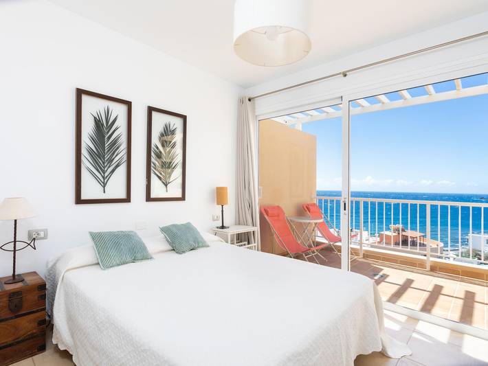 Apartamento de vacaciones para 5 personas, con vistas al mar además de balcón y piscina - 1