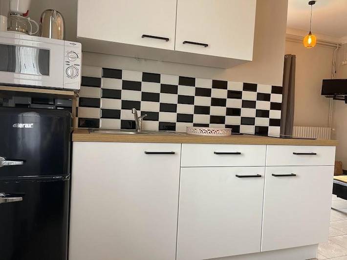 Gîte pour 2 personnes, avec piscine et terrasse, animaux acceptés à Saint-André-d'Allas - 3