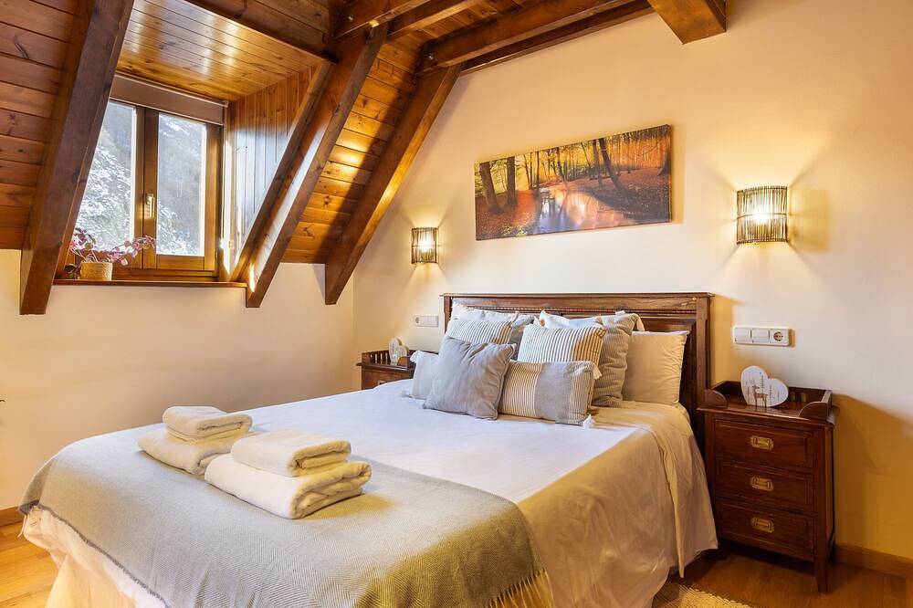 House townhouse in Bagergue, tourist apartment in Bagergue, ski in baqueira in Bagergue, Naut Aran