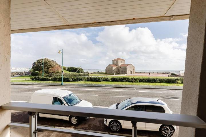 Gîte pour 4 personnes, avec vue et terrasse dans Prieure Saint Nicolas Les Sables D Olonne - 2