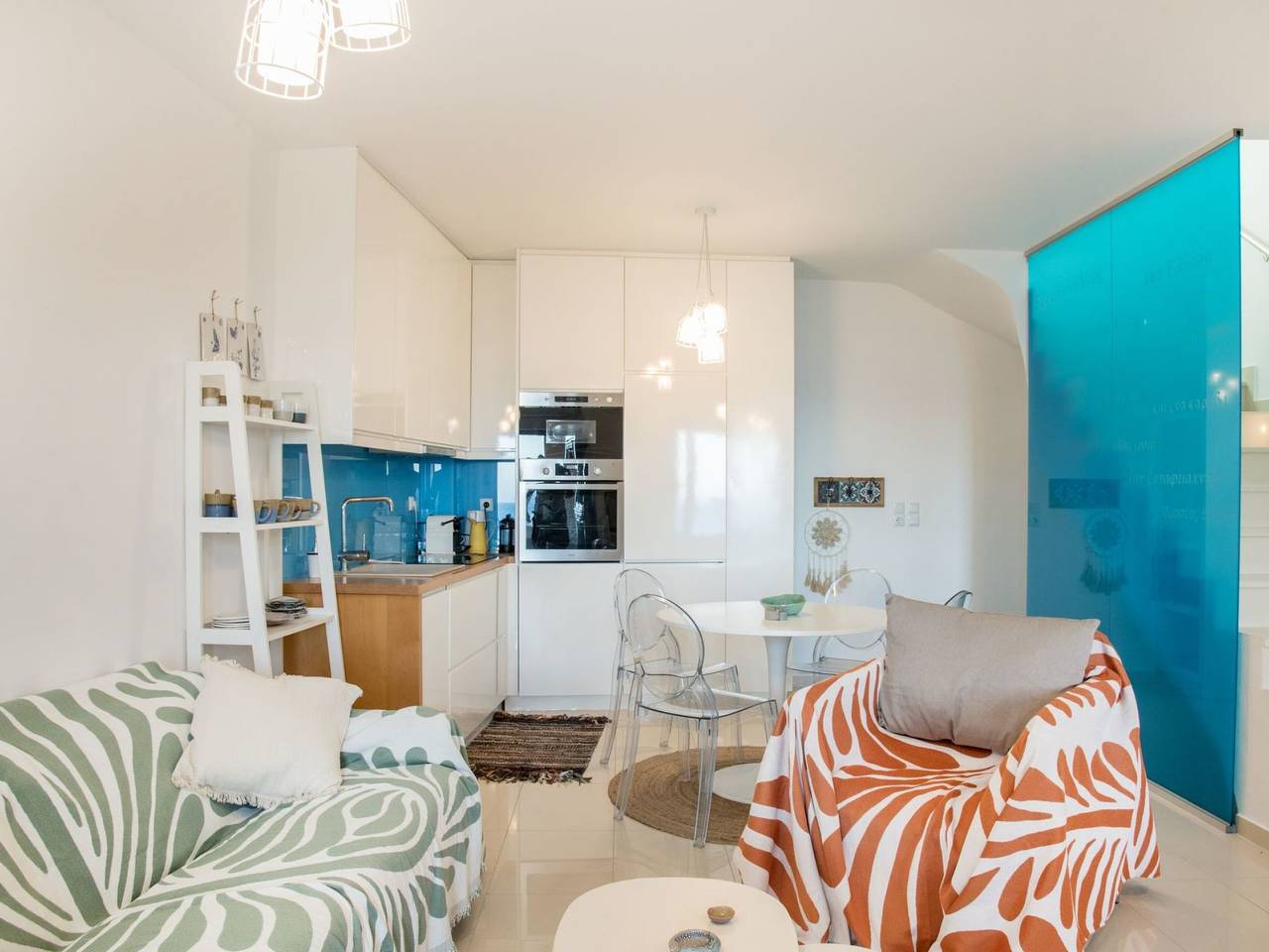 Neue Villa Moments am Meer mit Whirlpool, 50 m z in Lasithi