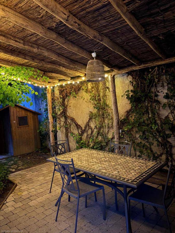 Location de vacances pour 4 personnes, avec Terrasse et Piscine à Vendeuvre-du-Poitou - 2