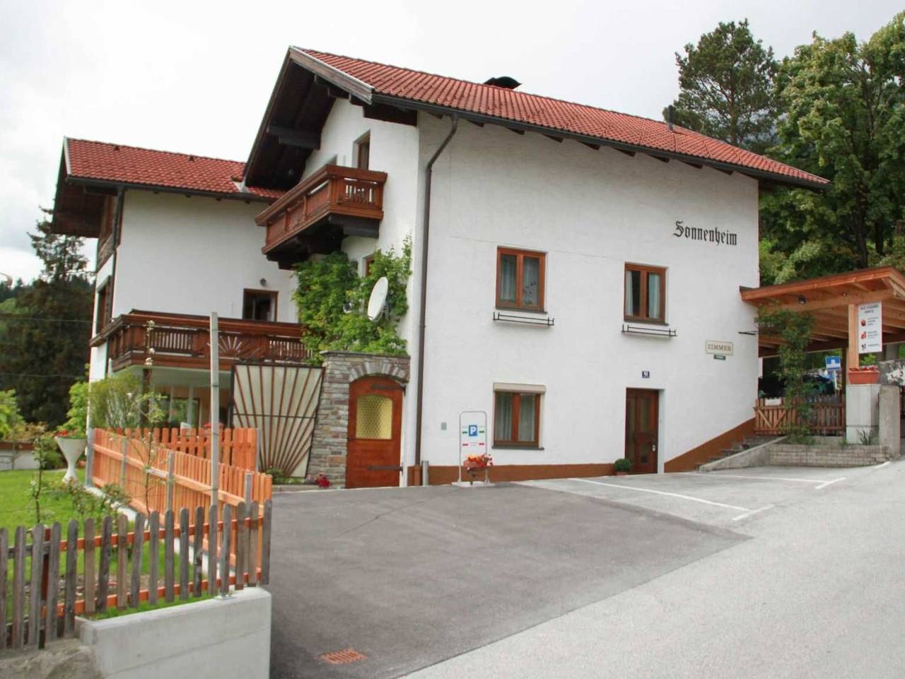 Ganze Ferienwohnung, Gästehaus Sonnenheim - Doppelbettzimmer mit Dusche und Wc 2 in Thaur, Innsbruck und Umgebung