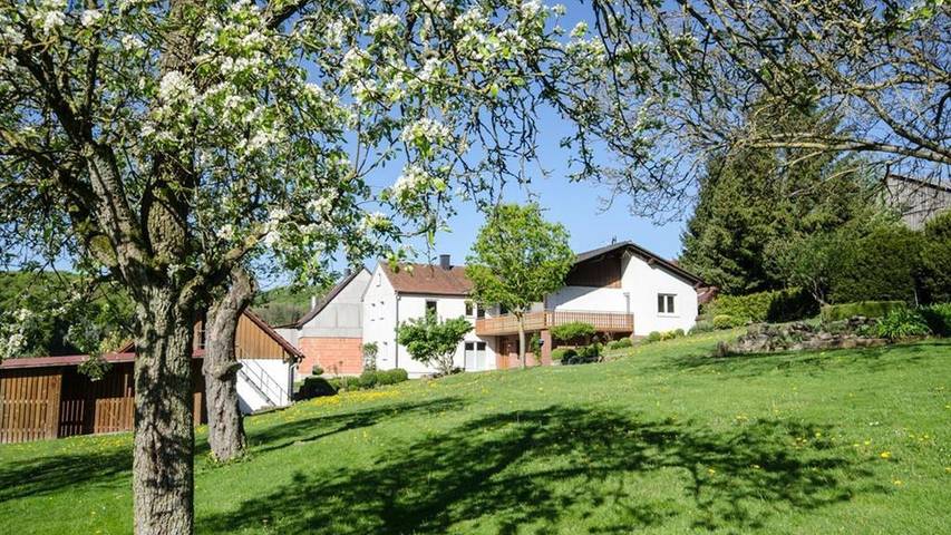 Ferienwohnung für 4 Personen, mit Garten und Terrasse in Poppenhausen