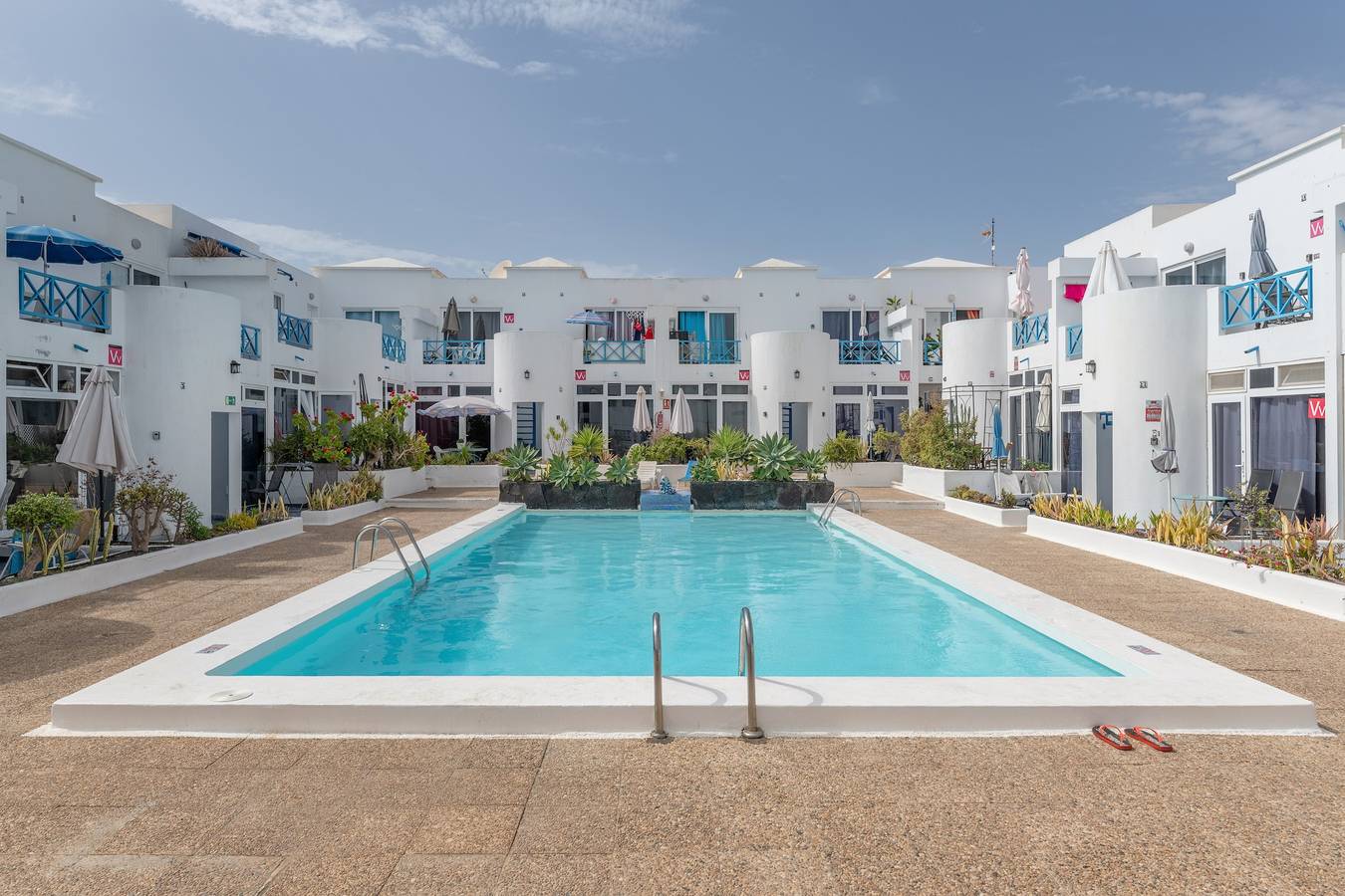 Appartement entier, Sueño Del Mar : vacances avec piscine partagée, Wi-Fi et climatisation in Puerto del Carmen, Tías