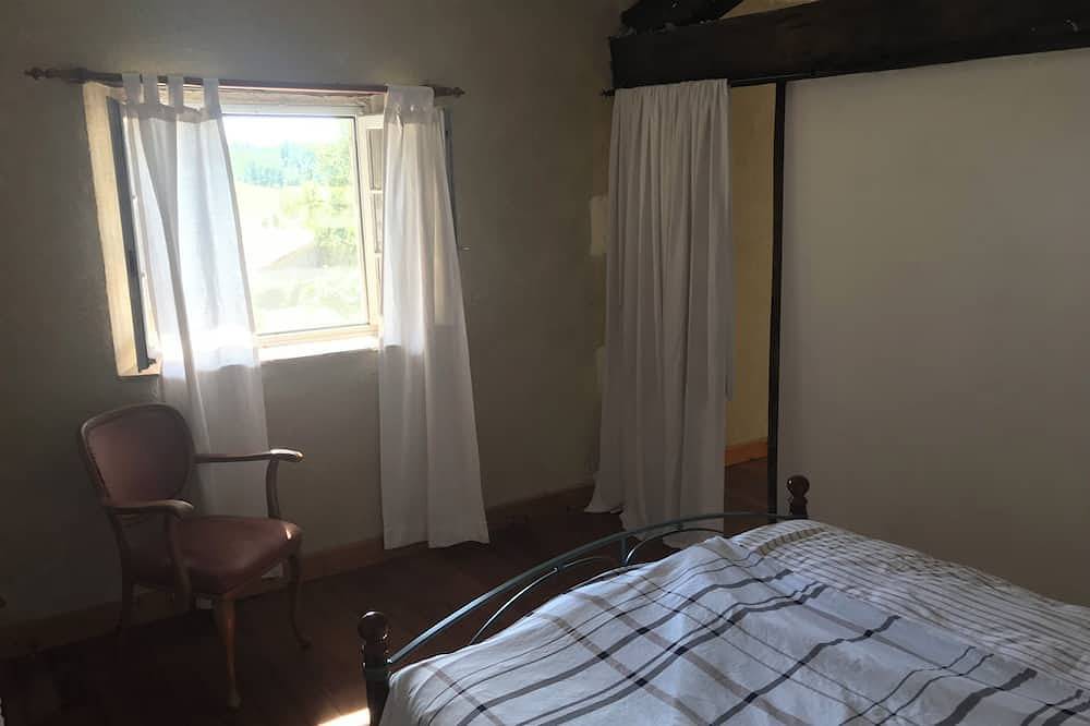 Landlust im Perigord in Einem Ausgebauten Scheunenhaus mit Suptropischem Garten in Festalemps, Périgord Vert