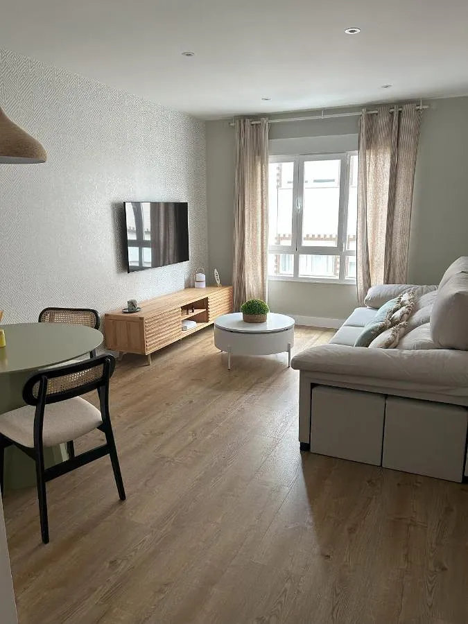 Apartamento de vacaciones para 4 personas, con vistas y balcón - 1