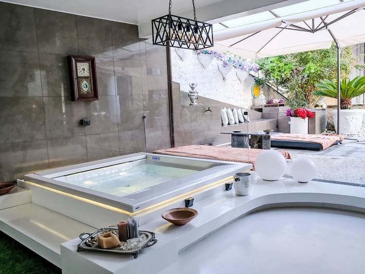 Ferienwohnung für 7 Personen, mit Balkon und Whirlpool sowie Terrasse und Garten in La Spezia - 3