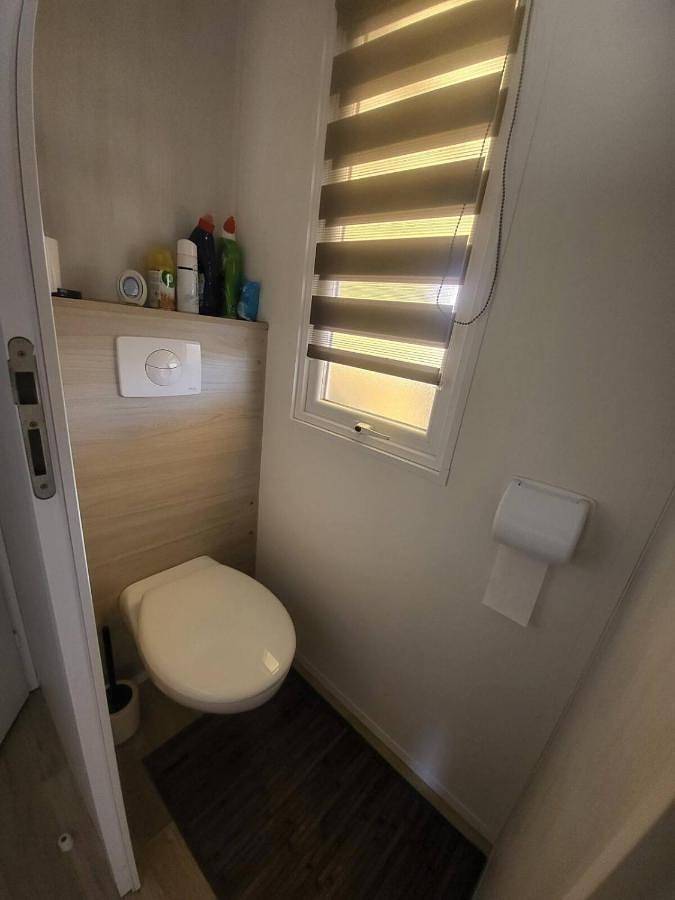 Camping pour 6 personnes, avec jardin ainsi que bassin pour enfant et piscine dans Cotentin - 4