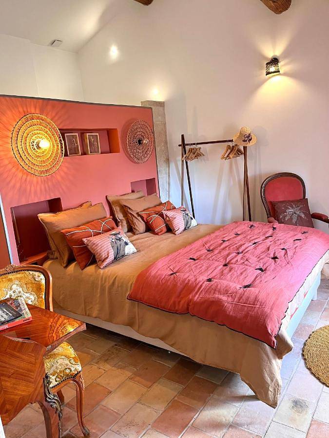 Maison d’hôte pour 2 personnes, avec piscine et jacuzzi ainsi que jardin et terrasse dans les Bouches-du-Rhône - 4