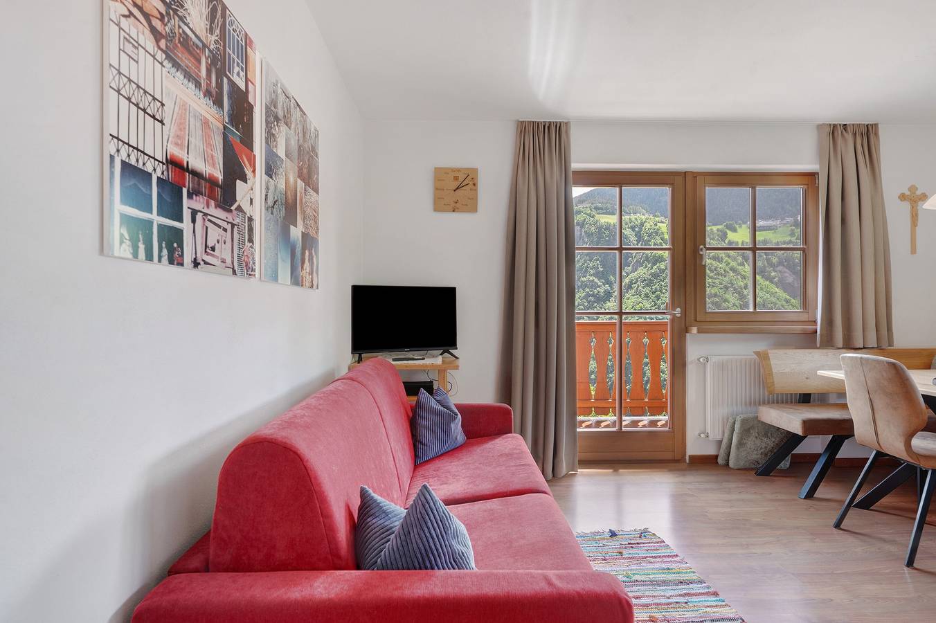 Appartamento intero, Appartamento 'Prackfolerhof Berty Skuber' con vista sulle montagne, terrazza in comune e Wi-Fi in Aica di Sopra, Fiè allo Sciliar