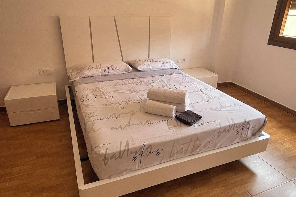 Apartamento entero, Bahía Sur Deluxe. Moderno apartamento en complejo de ocio Bahía Sur in San Fernando, Costa de la Luz