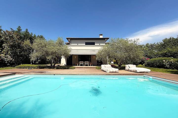 Maison de vacances pour 8 personnes, avec Jardin à Saint-Didier-au-Mont-d'Or