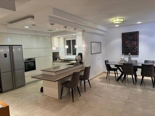 Gîte pour 7 personnes, avec balcon, animaux acceptés à Netanya - 3