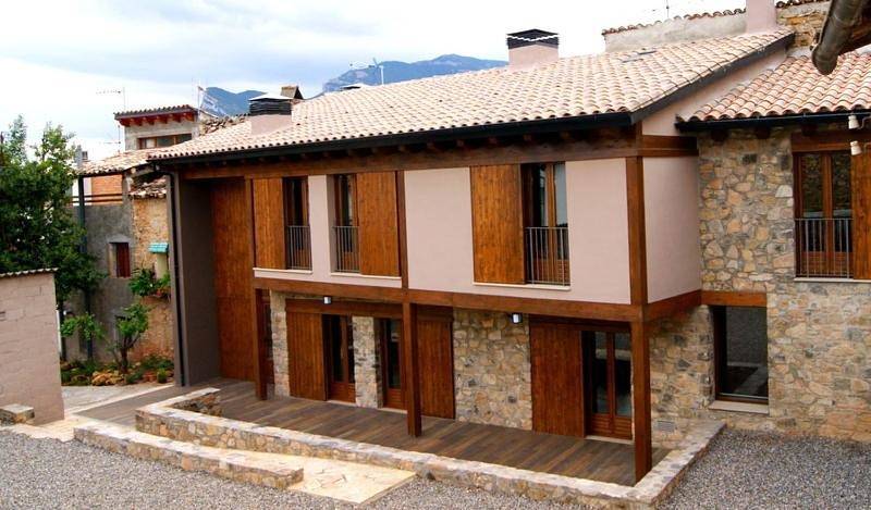 Casa rural para 5 personas, con vistas además de piscina y jardín en Alto Urgel - 2