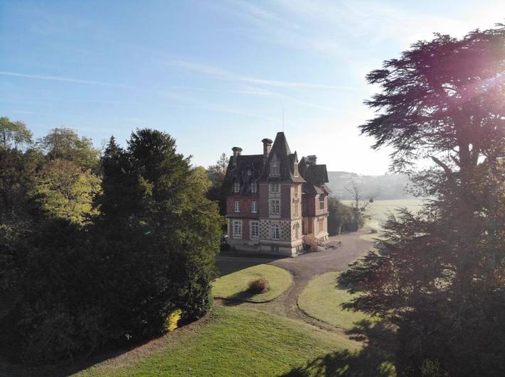 Chambre d’hôte pour 2 personnes, avec Terrasse et Jardin ainsi que Piscine et Vue