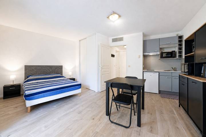 Ganzes Studio, Virginia N°208 in Grasse, Mittelmeerküste (Frankreich)