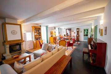 Gîte pour 6 personnes, avec terrasse et vue à Aigues-Vives (Hérault)