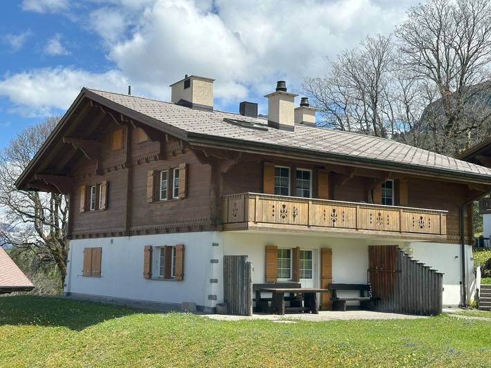 Ferienwohnung für 4 Personen, mit Balkon und Terrasse in Brienz