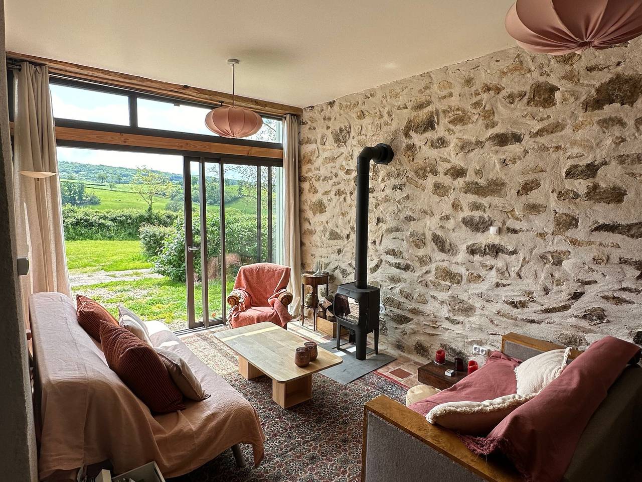 Casa ecológica, chimenea, admite mascotas, Morvan in Préporché, Parque natural de Morvan