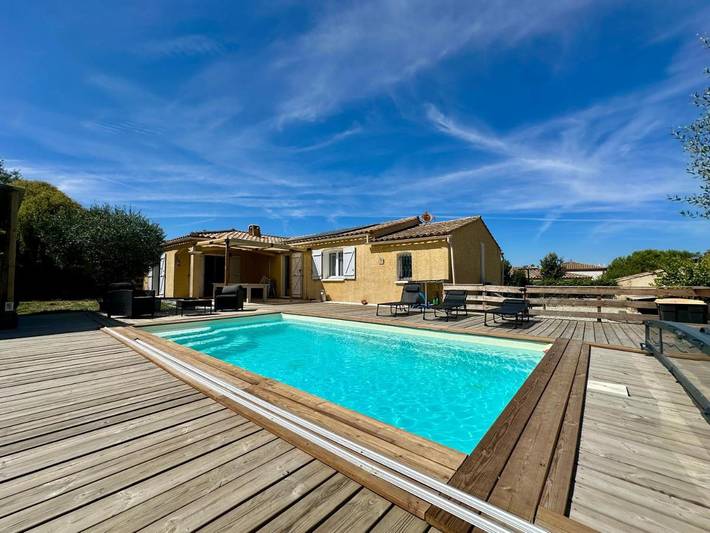 Villa pour 10 personnes, avec Terrasse ainsi que Jardin et Piscine