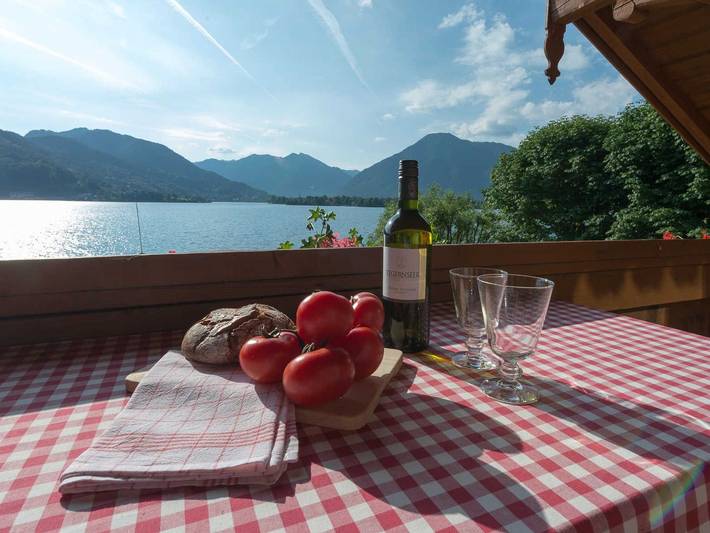 Ferienwohnung für 2 Personen, mit Garten und Balkon sowie Seeblick und Ausblick in Bad Wiessee - 3