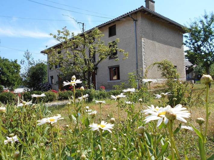 Gîte pour 8 personnes, avec terrasse et jardin dans Cras-sur-Reyssouze