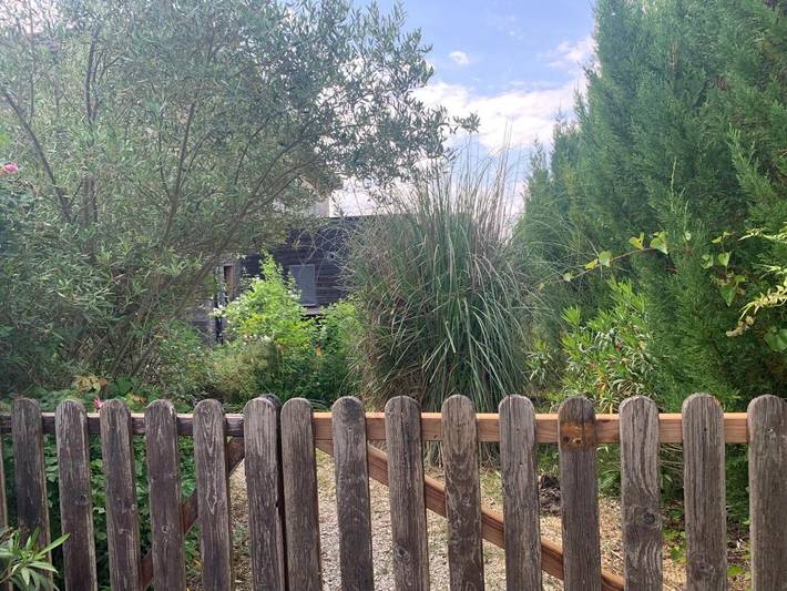 Location de vacances pour 10 personnes, avec vue ainsi que jardin et piscine, animaux acceptés à Saint-Césaire-de-Gauzignan - 2