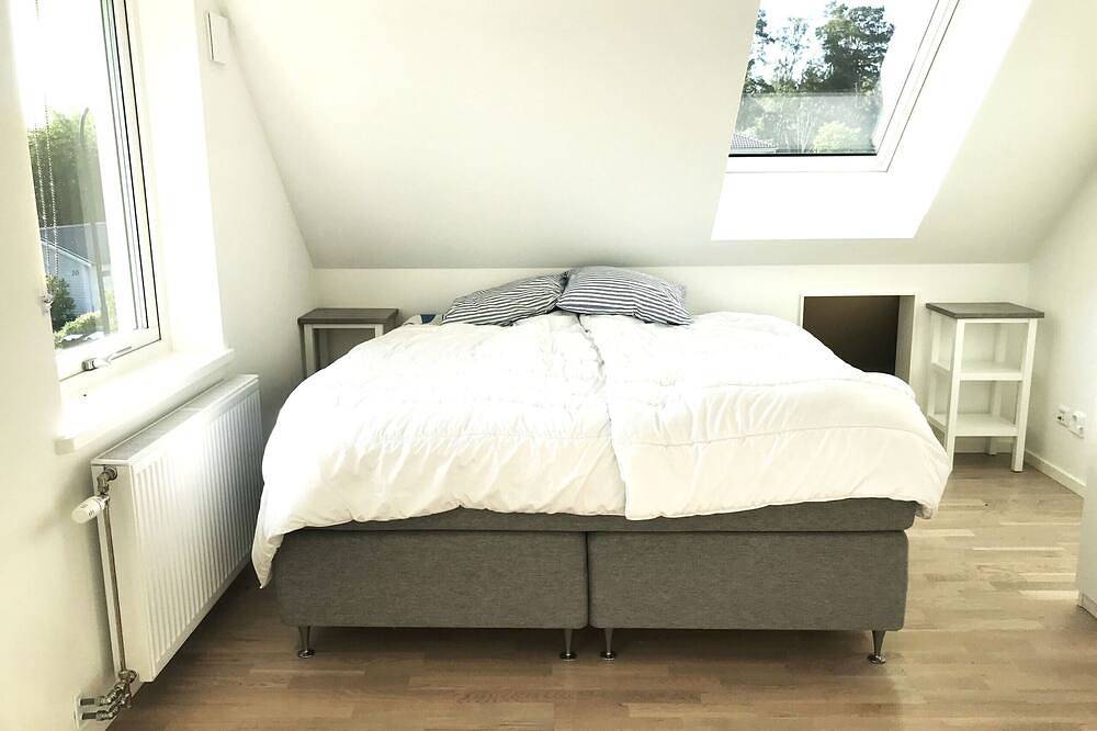 Fantastisches Haus mit eigenem Steg und Seeblick, 30 Minuten von Stockholm entfernt | in Huddinge, Schwedische Ostsee