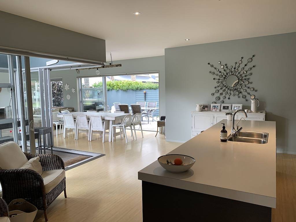 Entertainers Home at the Beach in Western Bay of Plenty District