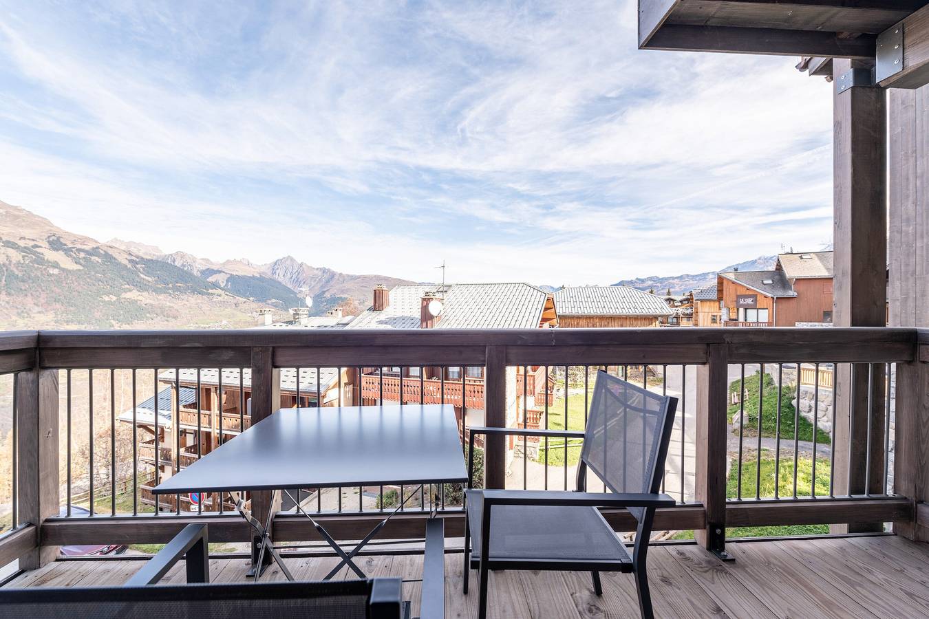 Apartamento entero, Apartamento "L'écrin Des Sapins" con vistas al Mont Blanc, balcón y Wi-Fi in La Plagne, Aime-la-Plagne