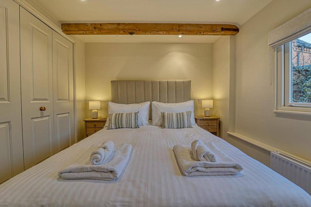 Host & Stay | Gleanings in Bredon's Norton, Worcestershire