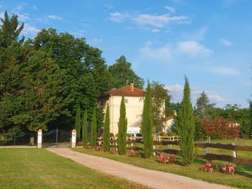 Chambre d’hôte pour 2 personnes, avec jardin et jacuzzi ainsi que sauna et piscine dans le Tarn
