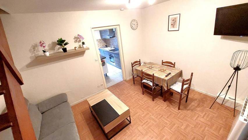 Gîte pour 4 personnes, avec terrasse dans Nogent-sur-Vernisson - 2