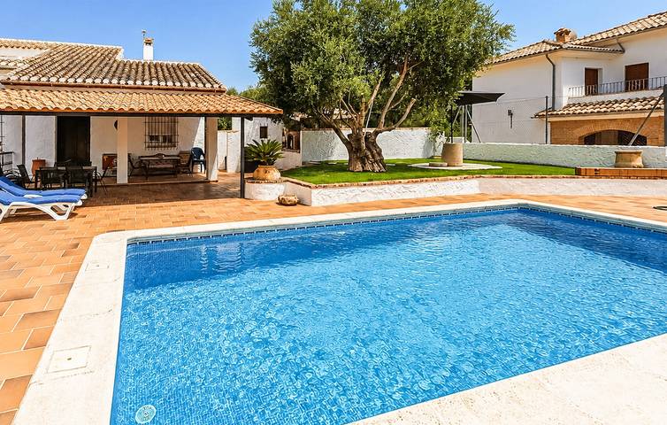 Casa rural para 8 personas, con Terraza y Piscina en Iznájar