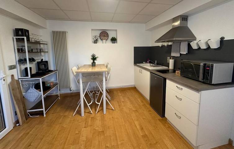 Gîte pour 4 personnes, avec jardin et vue à Sampans - 4