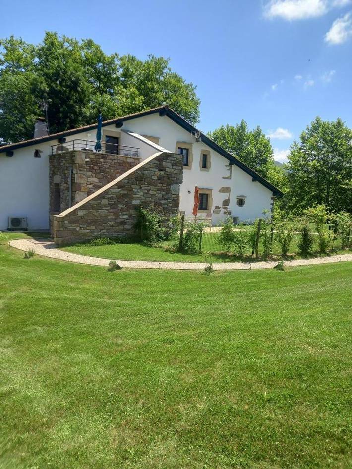 Gîte pour 2 personnes, avec jardin