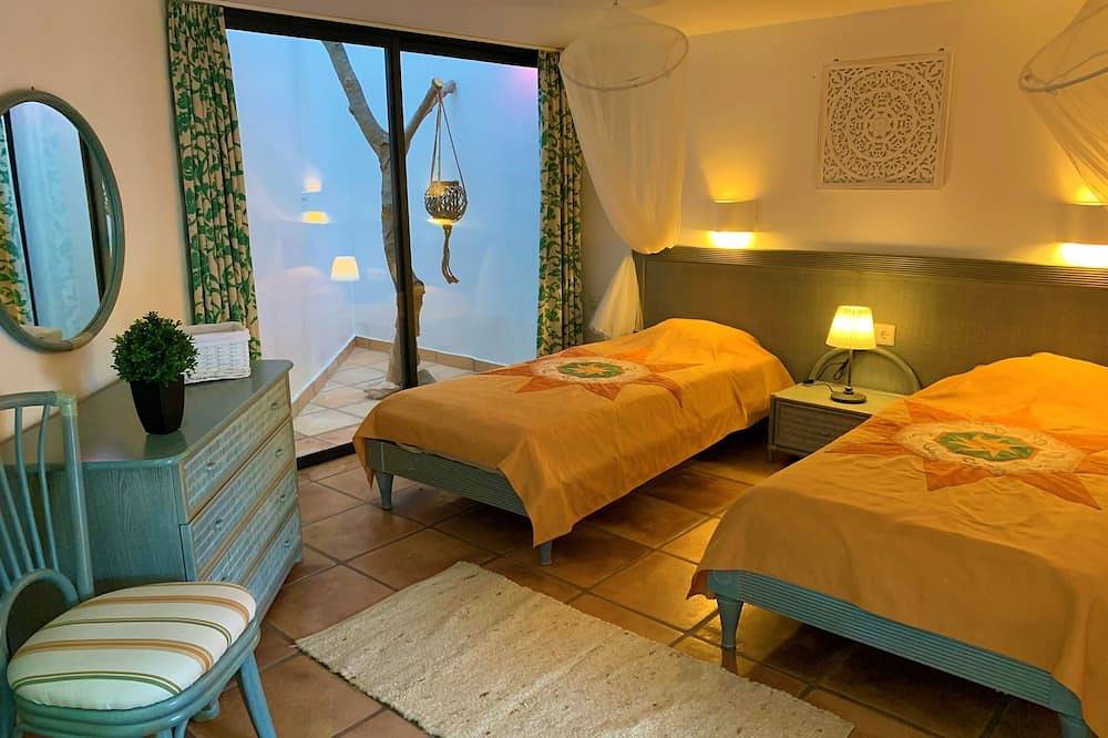 Casa Christina, eigener Pool, Internet, nah am Meer, geschützter Innenhof in Playa Esmeralda Norte, Pájara