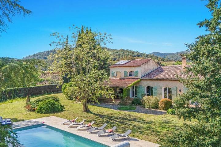 Ferienhaus für 8 Personen, mit Pool